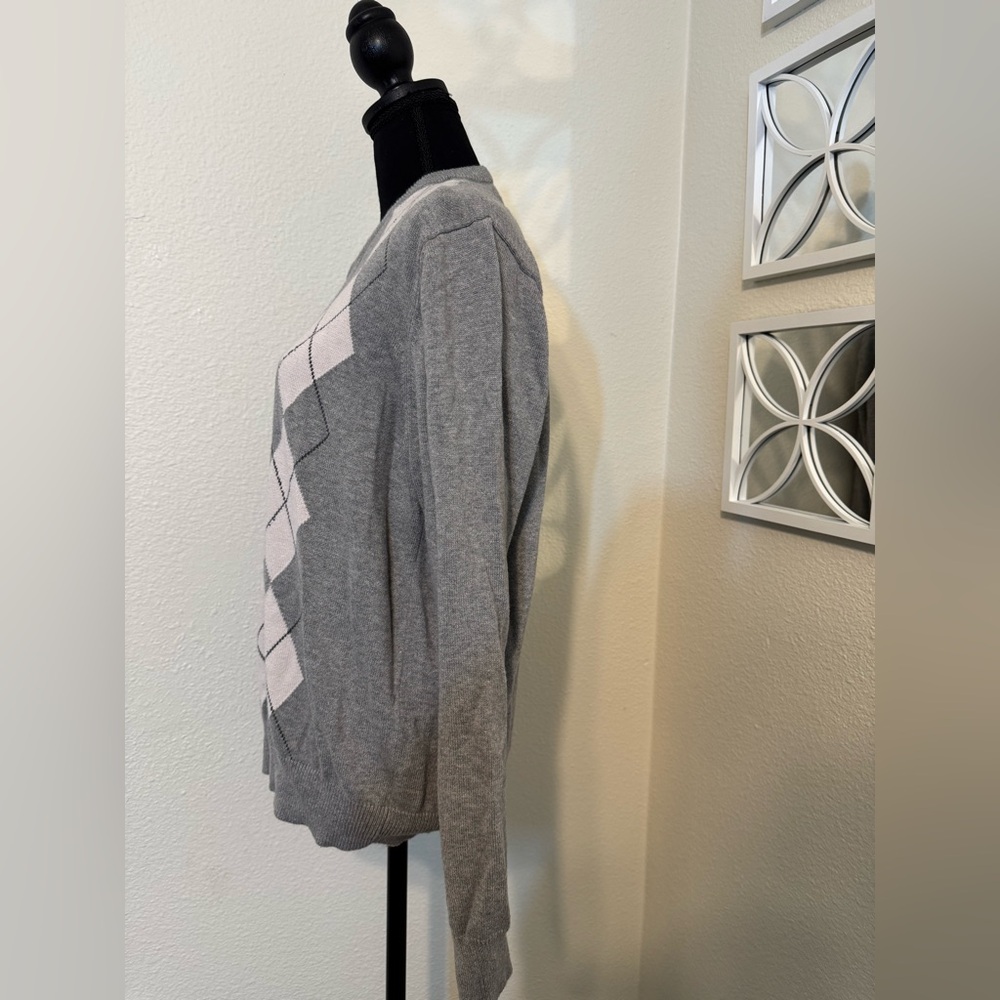 Arrow USA 1851 Sweater Men’s M Gray/White Argyle Diamond  V Neck Long Sleeve. - Picture 3 of 6